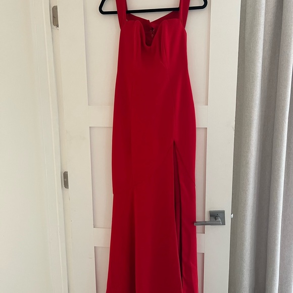 NBD Maracuya Gown in Red - Picture 2 of 5